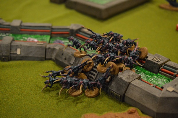 Genestealers Surge